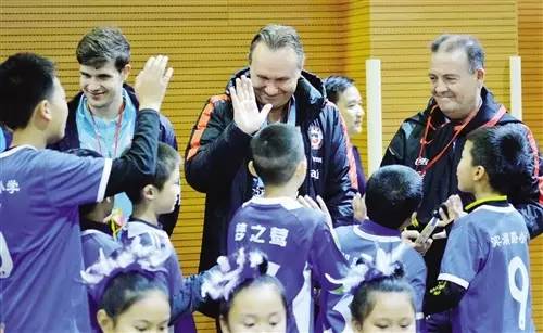 冰岛足球队维京战吼你相信奇迹吗,冰岛对尼日利亚世界杯维京战吼