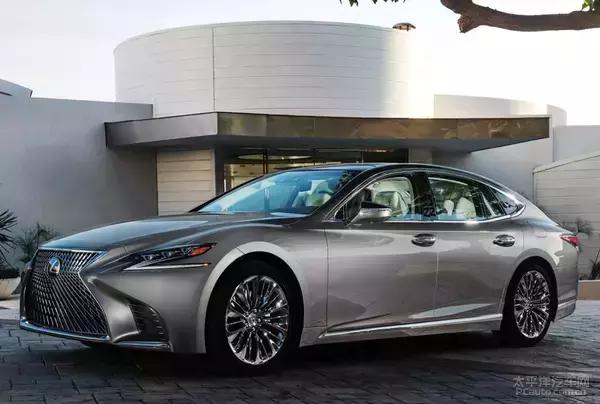 谦谦君子亦需V8！雷克萨斯LS家族历史