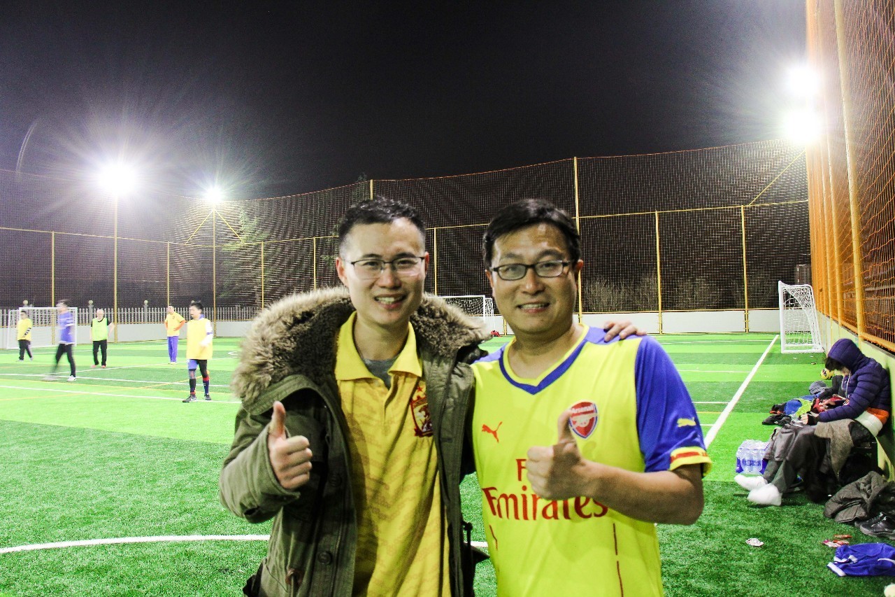 六点起床练足球,早上几点起床踢球