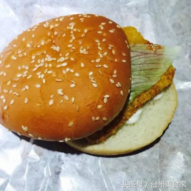 新年快乐，小编带你吃天街2.0，跟紧步伐、带好嘴巴