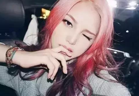 中国人到底适不适合染发,年轻人染发好还是不染发好