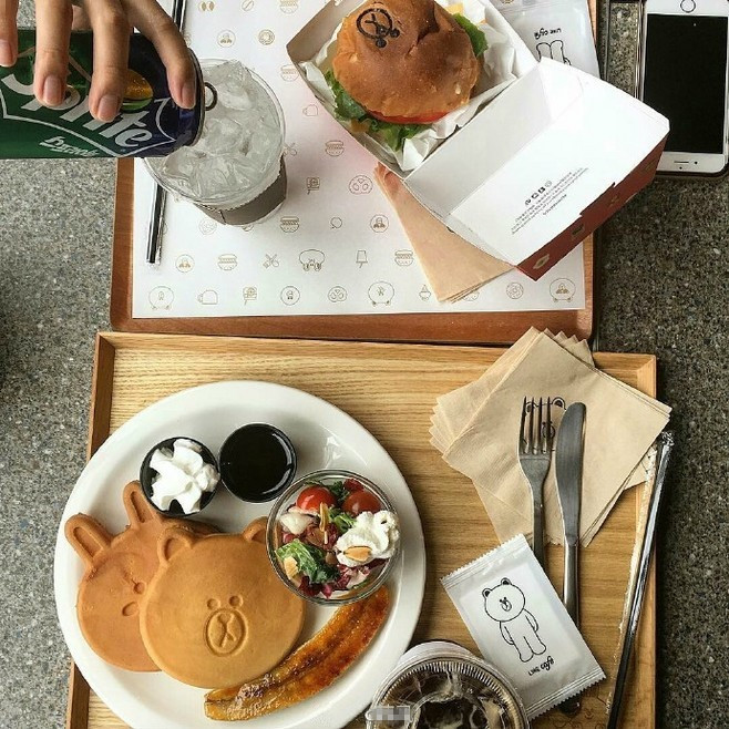 喜欢布朗熊,你喜欢可妮兔还是布朗熊