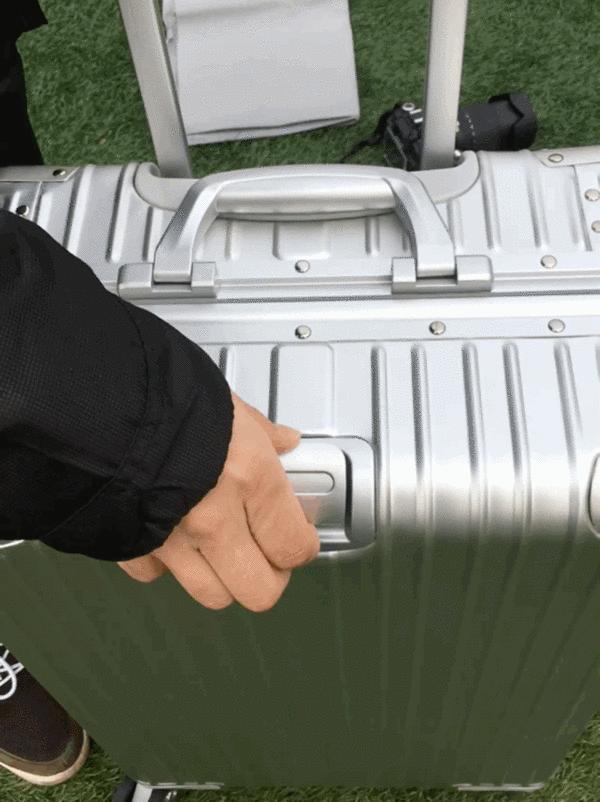 国产箱包性价比高,国产的箱包拉杆箱