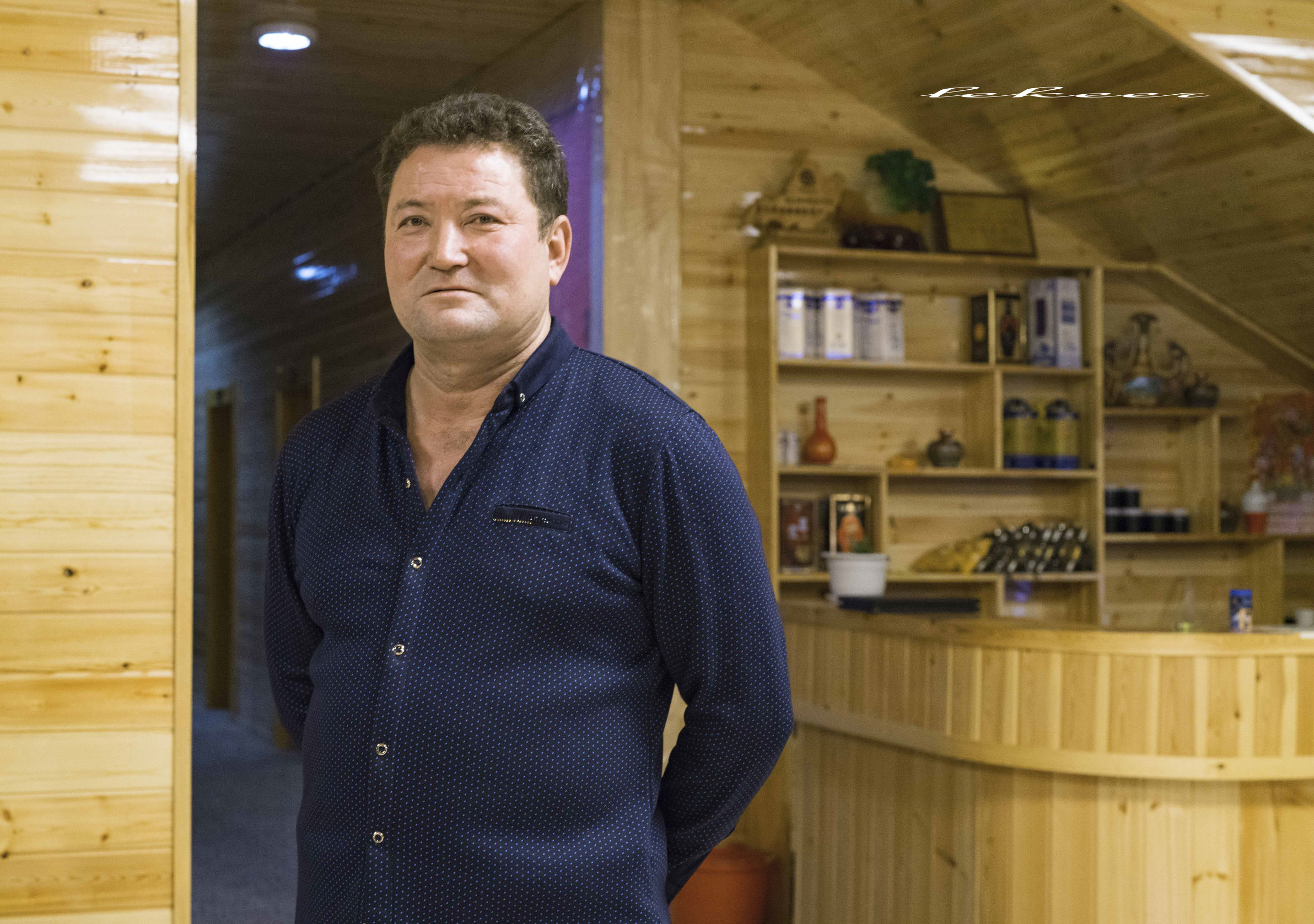 搭眼一看欧洲人一开口居然东北话嘎嘎冷！呵呵，它叫恩和！