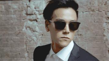 “挑眉”每天花24分钟，这些男人是怎样变帅的？