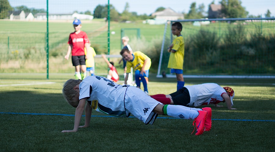 寒假足球青训训练营线上报名,足球小将特训营