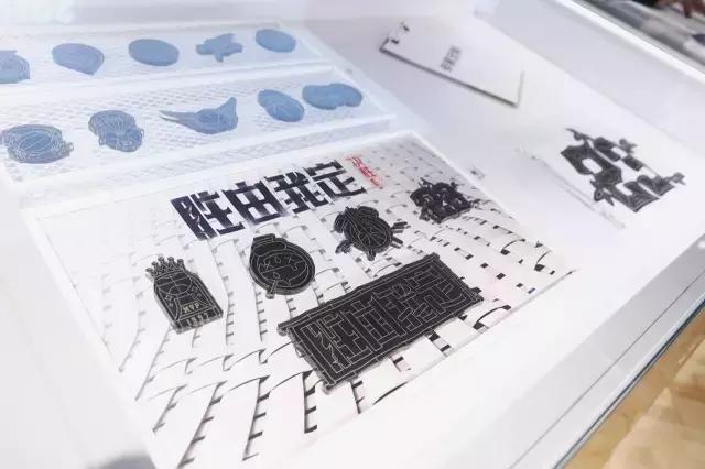 我们带着MeloM13来到即将重装开业的NIKE体验店