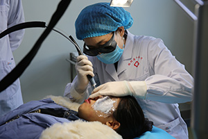 “死光”诞生一百周年，胎记患者和爱美者不可不知