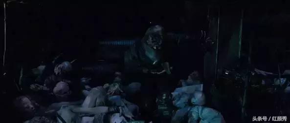电影解说科幻丧尸合集,太空科幻丧尸片