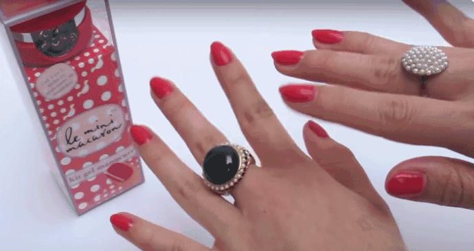 美甲款式推荐2024夏款手绘美甲,美甲款式手绘爆款美甲图显白