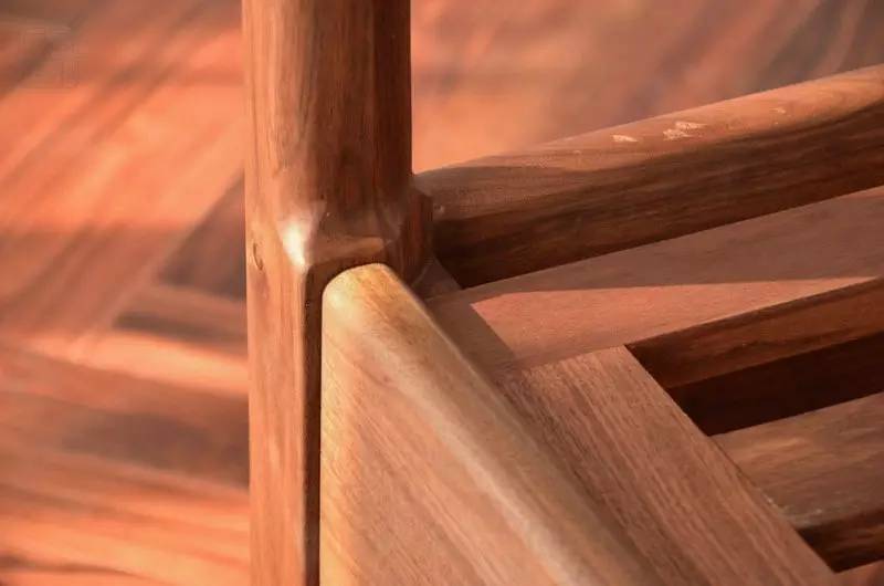 青岛实木定制床,珠海定制简约实木床