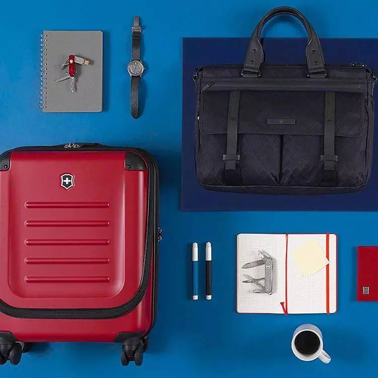 旅行时不累的行李箱,去旅行的前一天晚上整理行李箱