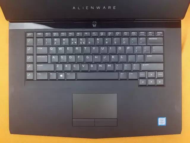 戴尔六代alienware15r3,戴尔alienwarer3外星人笔记本