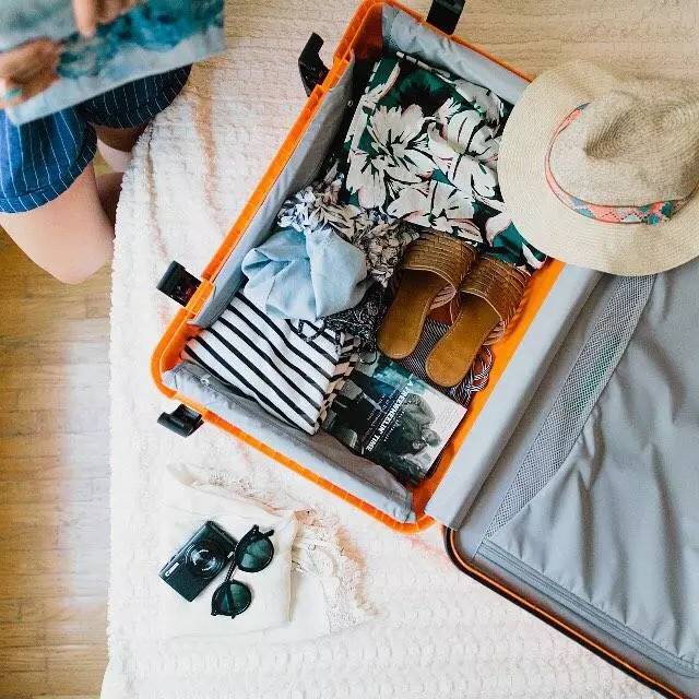 旅行时不累的行李箱,去旅行的前一天晚上整理行李箱
