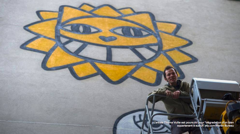 有一个街头艺术家把一只猫涂遍了巴黎，后来它遍布了全世界