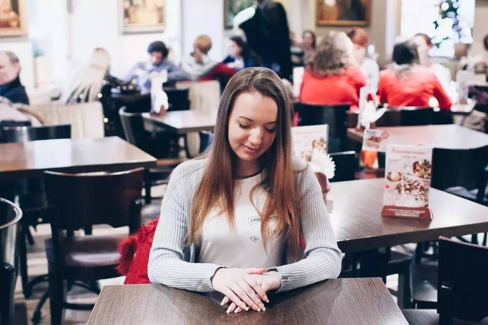 俄罗斯美女的创业项目,俄罗斯姑娘开店