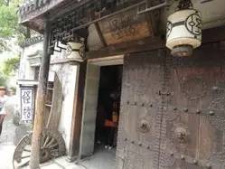 「镇生活」过年还在镇江好，镇江VS国外，100块钱能干啥？看完惊呆你！