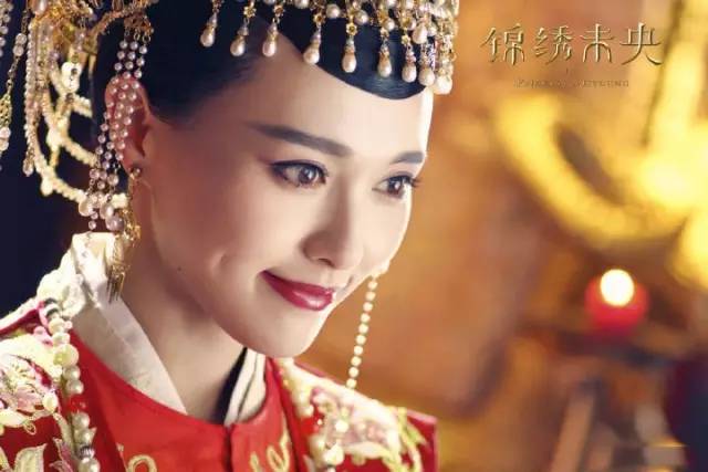 杭州-3℃，西湖边却开出了10000朵鲜花墙，只为让你度过一个史上最最少女心的情人节……