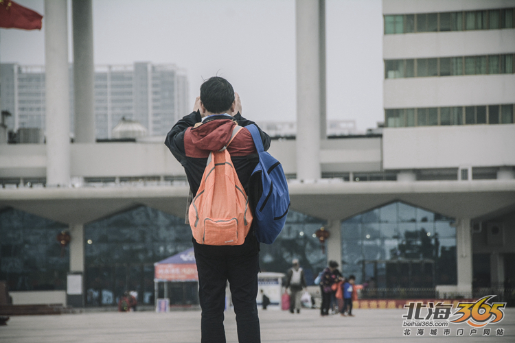 大年初七,北海火车站的离别人潮