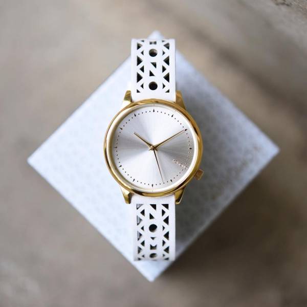 两千左右给女朋友买什么礼物 (200元给女朋友买什么礼物)