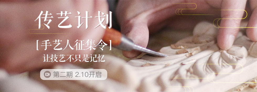 房车太贵？这个姑娘改造小货车带着狗狗周游世界！简直太酷啦~