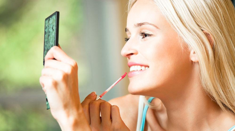 口红大部分都有油脂,口红有很多色号吧