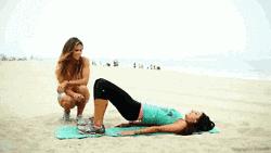 久坐臀部凹陷最快的一个动作,久坐屁股变大了怎么减