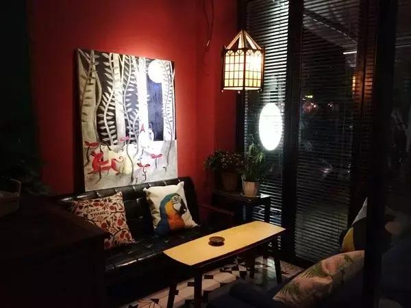 成都地下民谣小酒馆,除了赵雷以外的民谣歌手