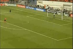 00年荷兰罚丢5个点球,罚点球时荷兰球员做了什么