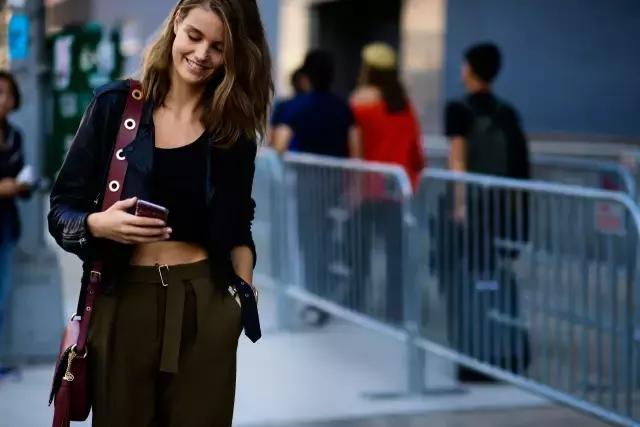 三个月内两次登上VogueParis,这个新秀前途无量