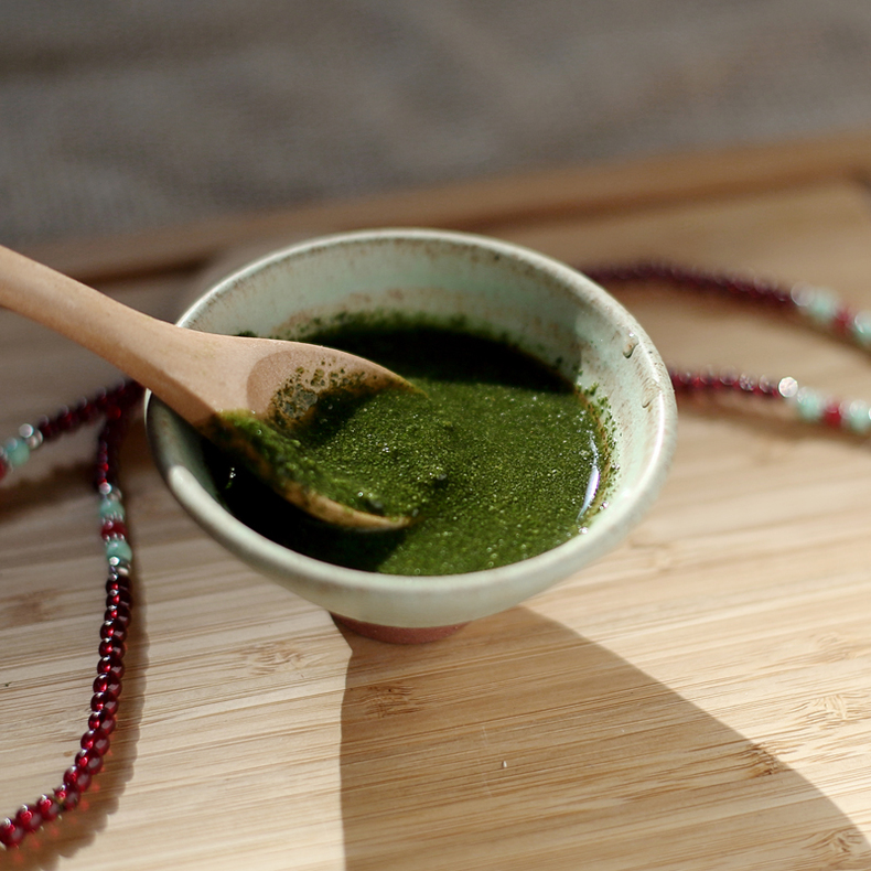 芦荟胶跟维生素哪个祛痘效果好,芦荟胶和祛疤膏哪个效果好
