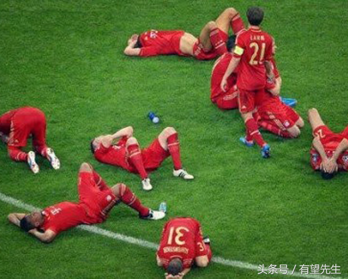 两大“球星”同年同月同日生，又一起宣布退役，厉害了word哥