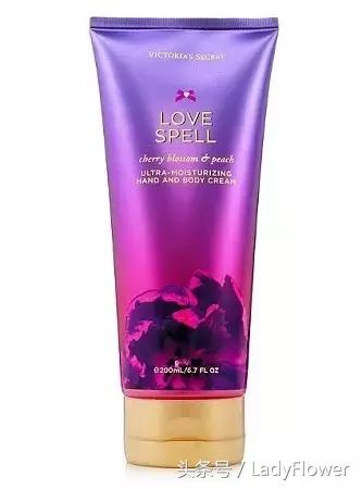 身体乳推荐改善皮肤,睡衣美白身体乳