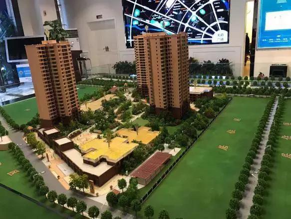 到成都的街上走一走,到成都的街道走一走