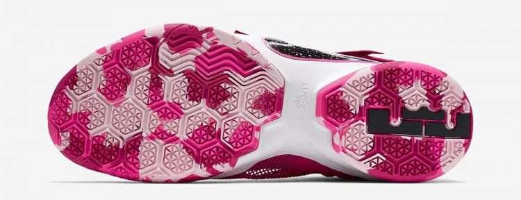 lbj战士12实战评测,lbj12对比13