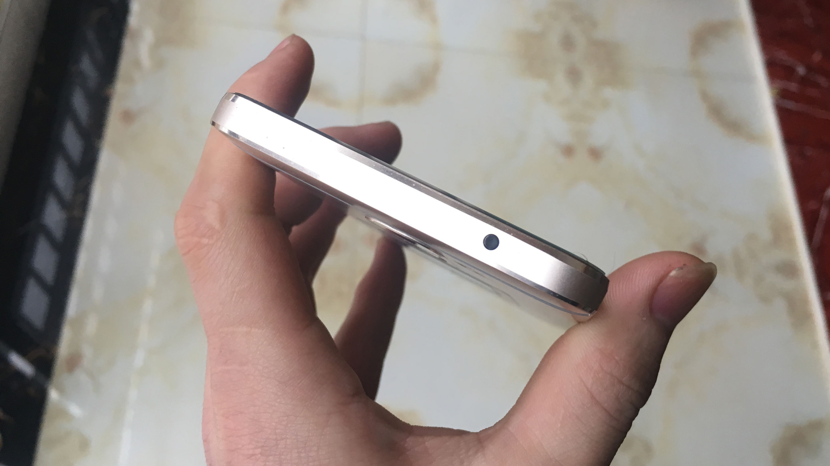 乐视2手机二手60元的用着怎么样,700左右二手备用机性价比