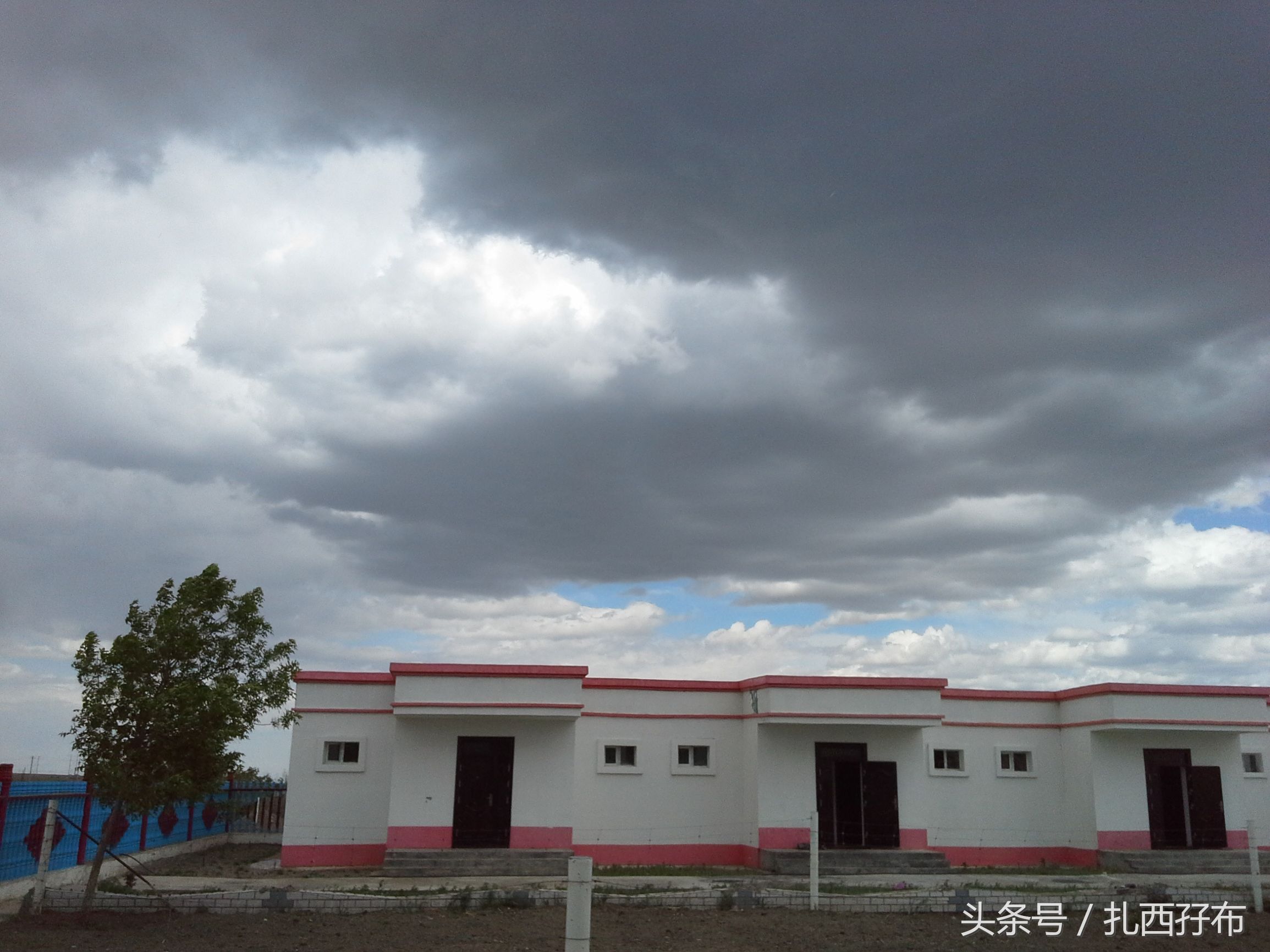 乌鲁木齐骑行到阿尔泰,骑行从库尔勒到博斯腾湖