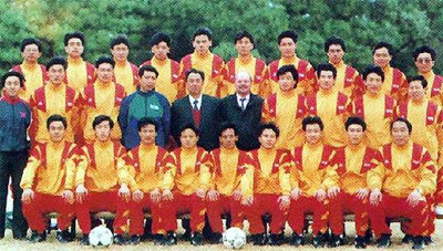 中国足球队员黄博文,中国第一右边锋