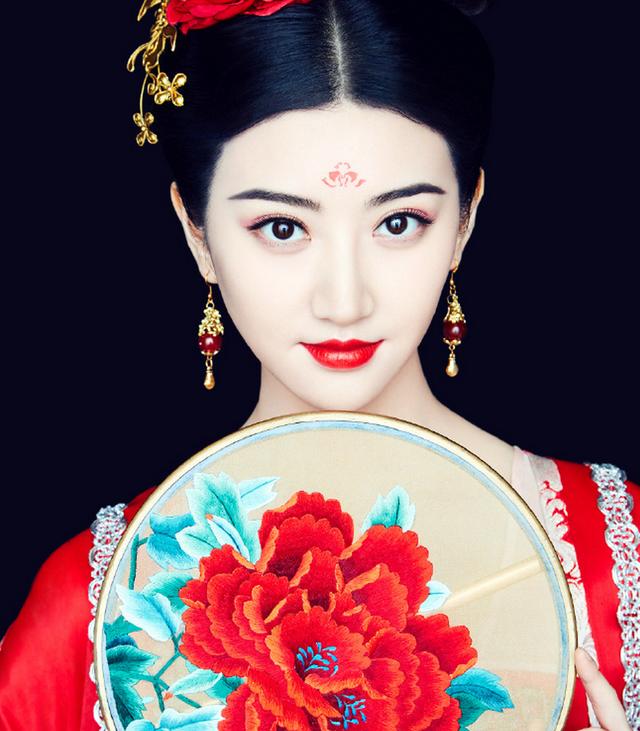 今年最爆款的口红,景甜最近的口红