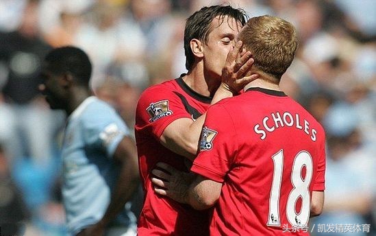 足球场上那些突如其来的吻,足球场上的世纪之吻