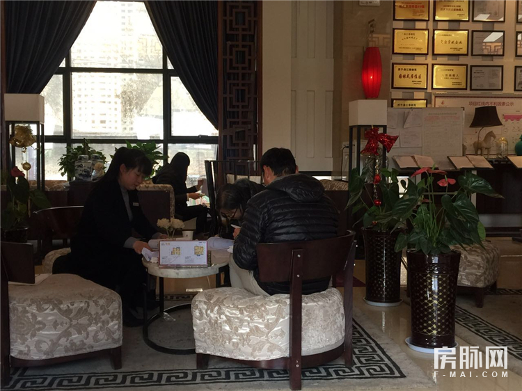 城西刚需盘春晓华苑,千米内医院、公园、学校一应俱全!