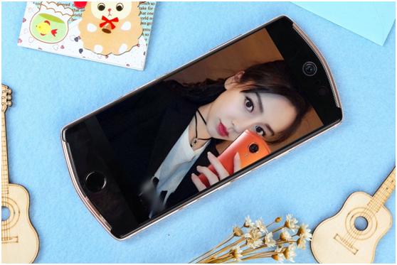 妹子们速来认领恒波豪礼,美图T8双像素自拍手机让你好看