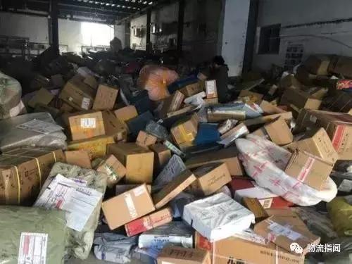 自省:与其再打口水仗,不如听听快递加盟商们怎么讲