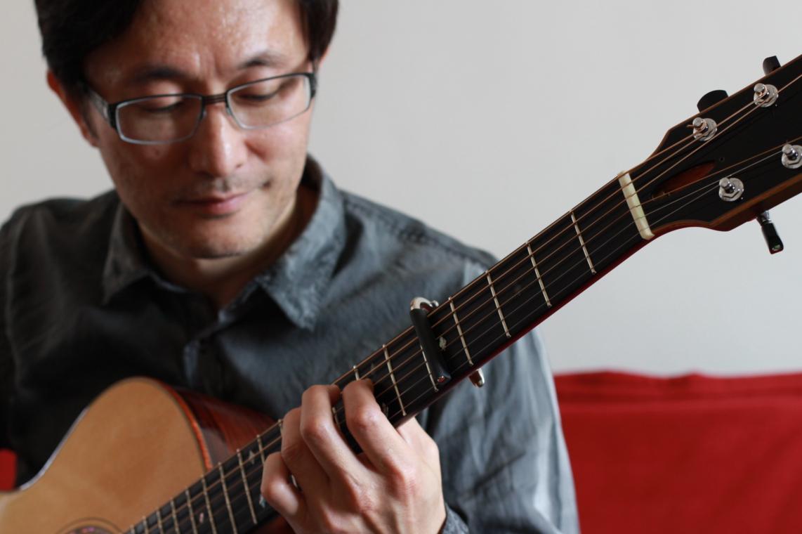 如何使用吉他调音,怎样用吉他和弦样式弹旋律