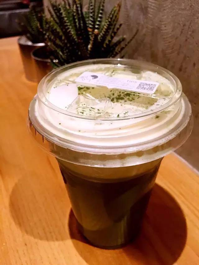 这家饮料店,从东莞排到深圳又排到上海,是好喝还是装逼!