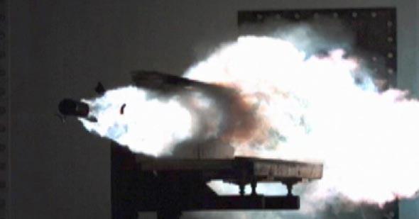 中国研制电磁炮获得重大突破,中国未来战舰会装备电磁炮吗