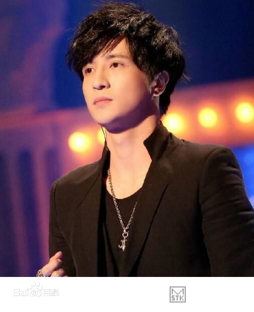 净身出户从不说前妻不好,安静时是*男美**子,动起来就是个蛇精病