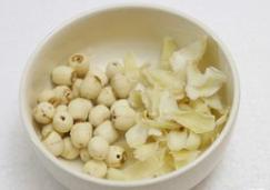 莲子加百合居然还有如此做法，赶紧学起来