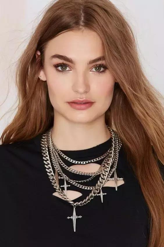 明星同款百元饰品,百元能买到什么化妆品