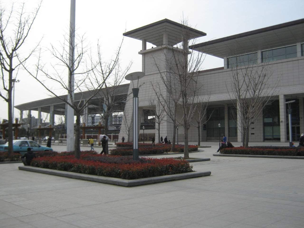 武昌火车站是老火车站吗,武昌火车站在武汉哪个位置